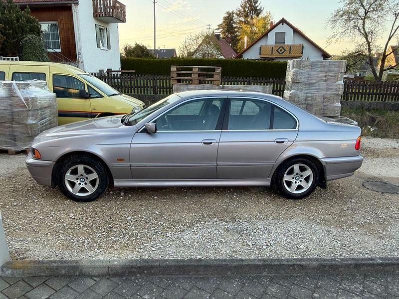 Usata BMW 520 170 CV (125 kW) 2001 Argento Berlina