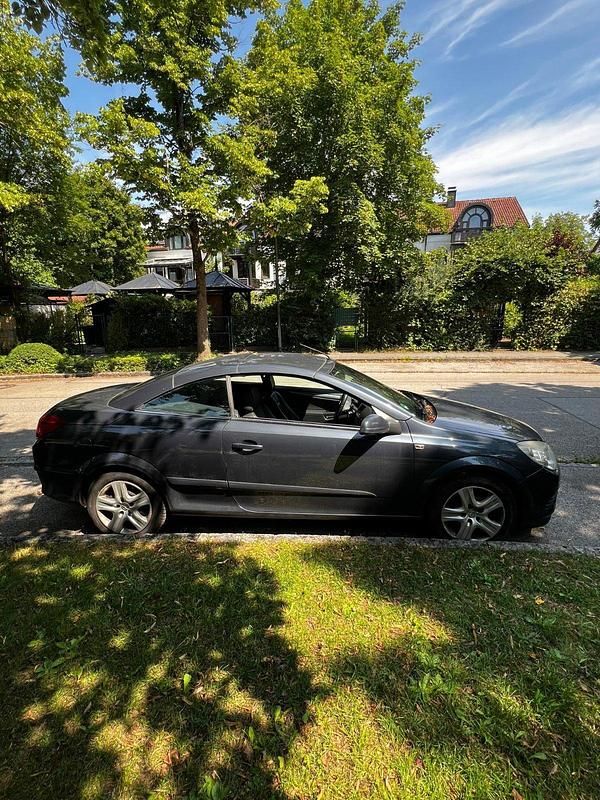 Blau Gebraucht 2007 Opel Astra Cabriolet Cabrio | 1.900 € (Superpreis) - Bild 1/4