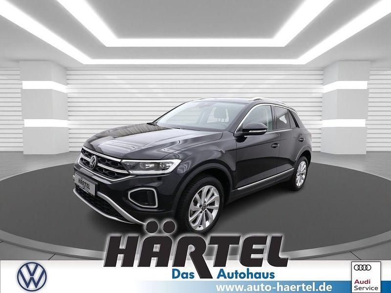 Deep black perleffekt, pearl effect Gebraucht 2023 VW T-Roc Style SUV | 26.300 € (Guter Preis) - Bild 1/4