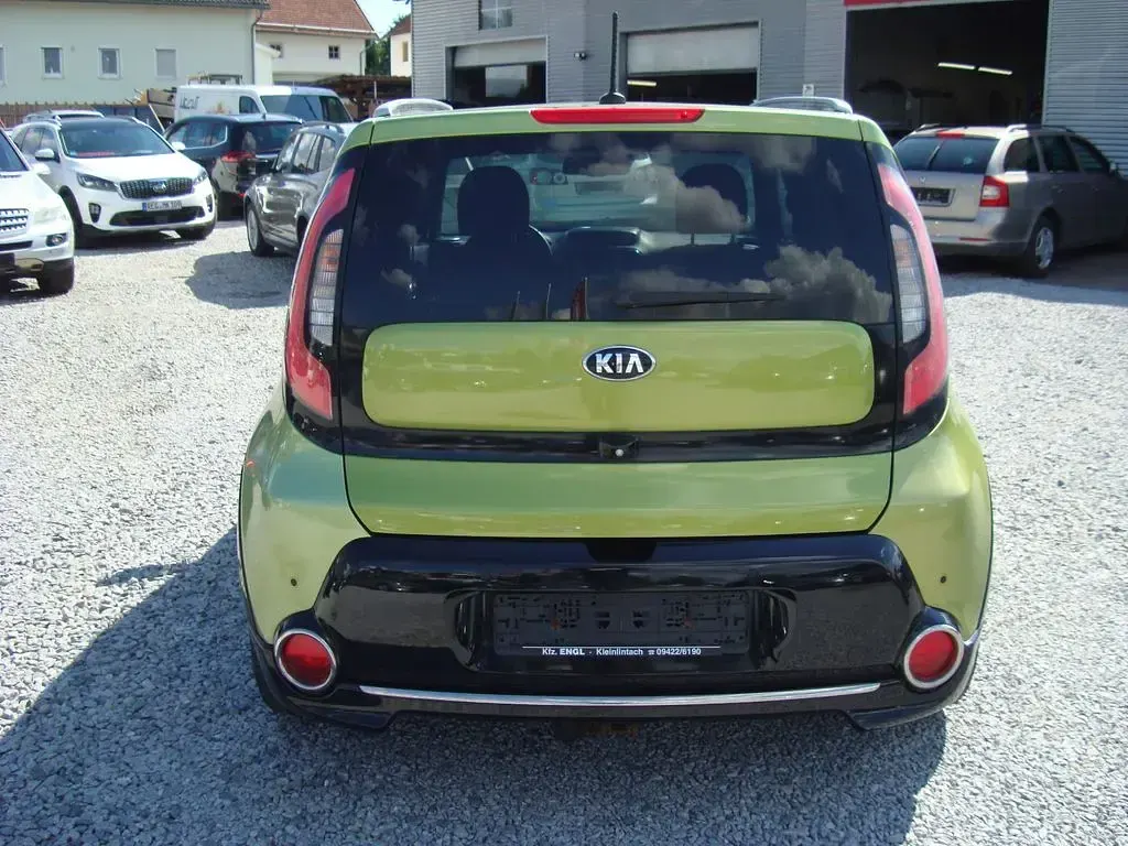 Gebraucht Kia Soul Spirit 128 PS (94 kW) 2015 Grün SUV