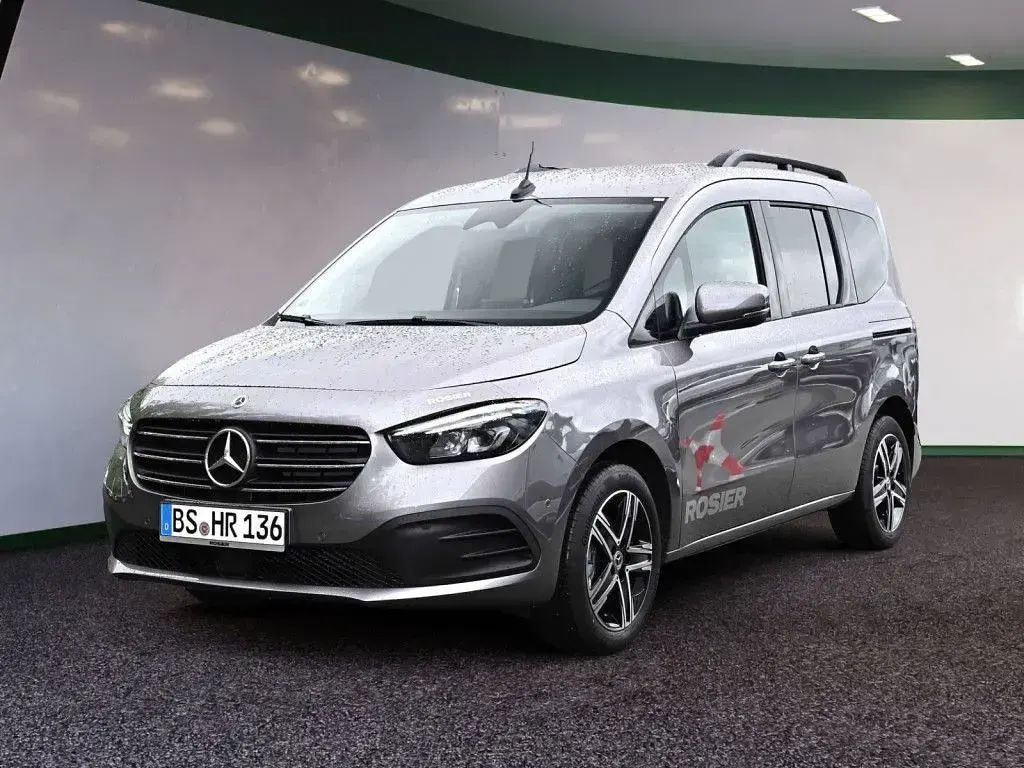 Gebraucht Mercedes T180 Progressive 131 PS (96 kW) 2026 Grau / chromitgrau Van / Kleinbus