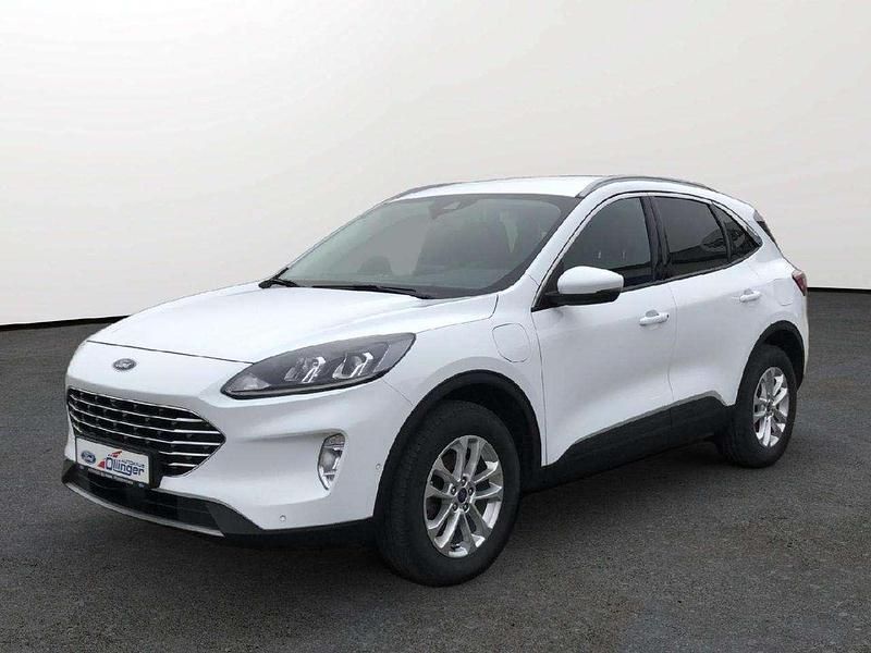 Gebraucht Ford Kuga Titanium 152 PS (111 kW) 2022 Frostweiß SUV