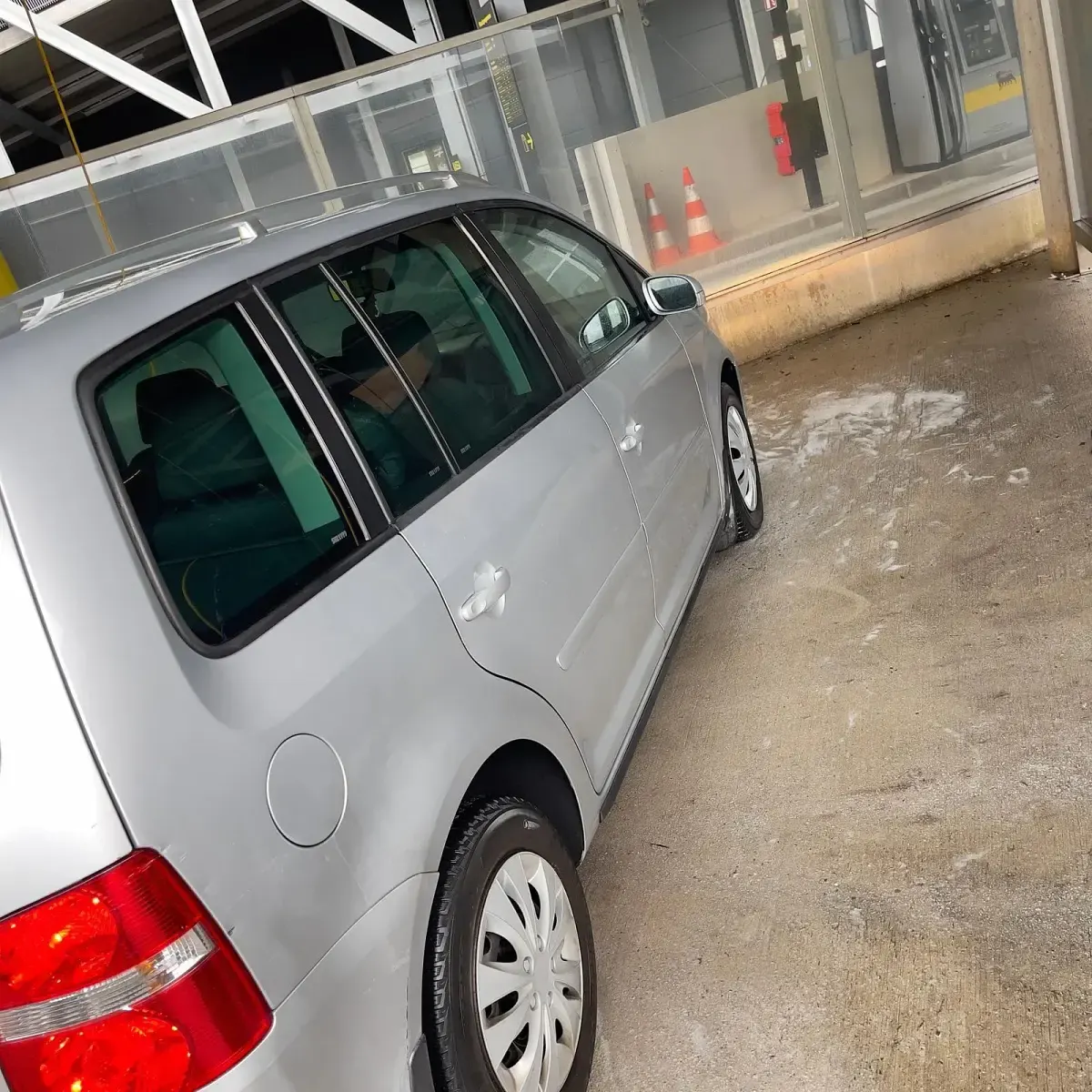 Gebraucht VW Touran 105 PS (77 kW) 2003 Grau Van / Kleinbus