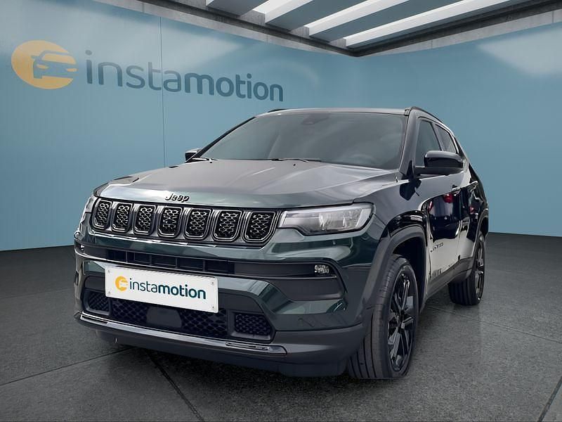 Grün Neu 2025 Jeep Compass North SUV | 42.949 € (Teuer) - Bild 1/4