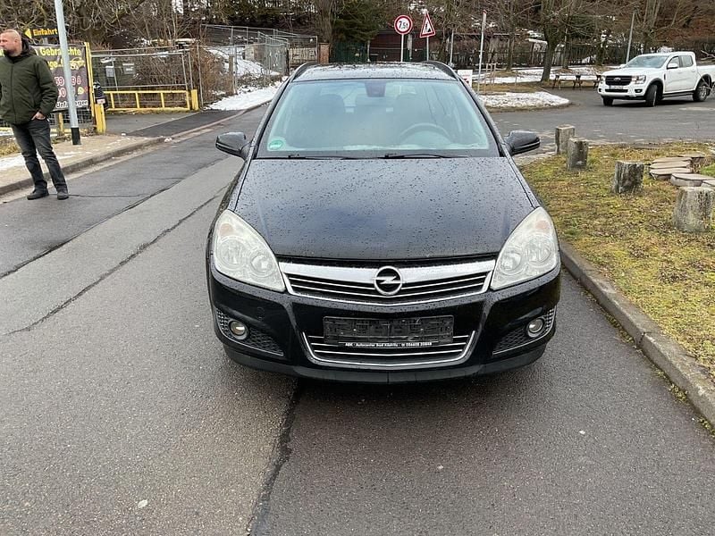 Gebraucht Opel Astra Edition 116 PS (85 kW) 2007 Schwarz Kombi