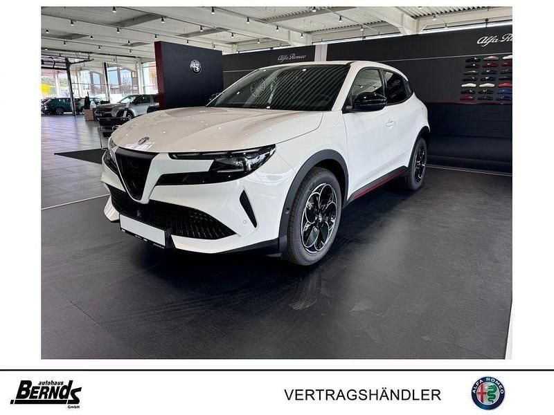 Weiß Neu 2025 Alfa Romeo GT Junior Edizione Speciale SUV | 32.985 € (Fairer Preis) - Bild 1/4