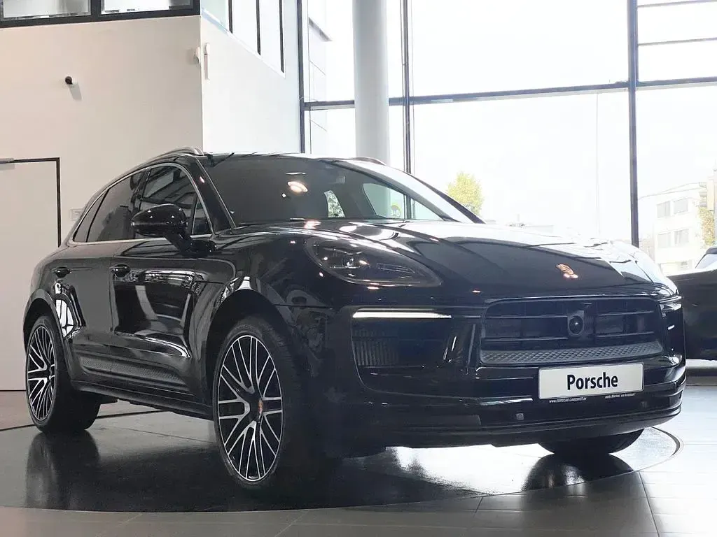 Gebraucht Porsche Macan 381 PS (280 kW) 2022 Schwarz SUV