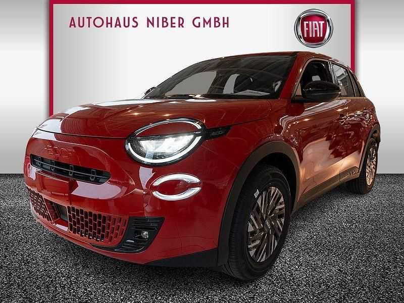 Rot Gebraucht 2024 Fiat 600E Red Limousine | 28.477 € (Fairer Preis) - Bild 1/4