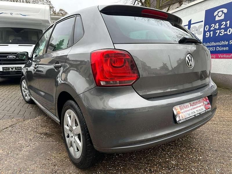 Gebraucht VW Polo 75 PS (55 kW) 2010 Grau Kleinwagen