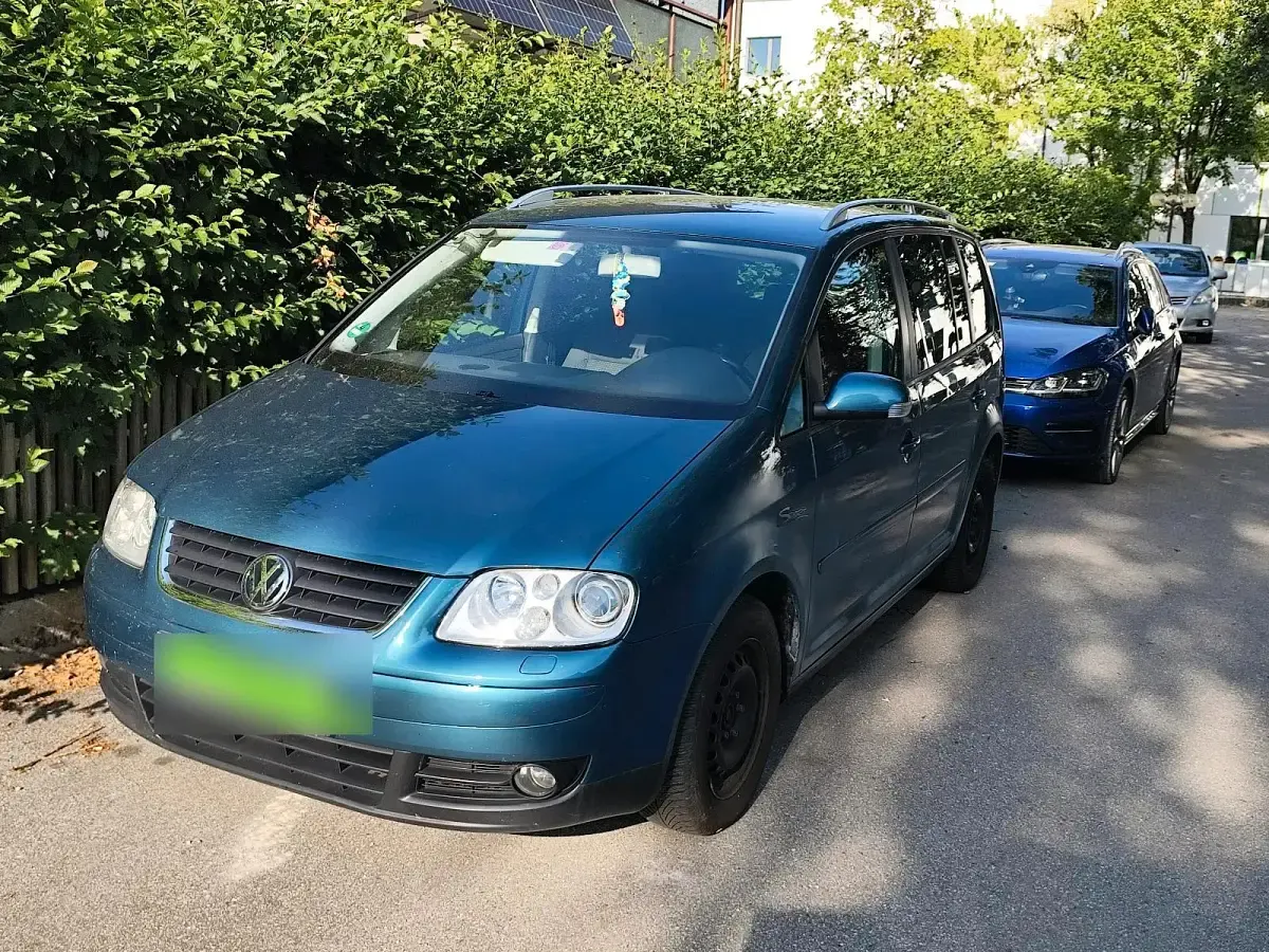 Gebraucht VW Touran 140 PS (102 kW) 2006 Blau Van / Kleinbus