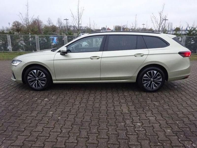 Gebraucht Skoda Superb Selection 150 PS (110 kW) 2024 Gelb Kombi