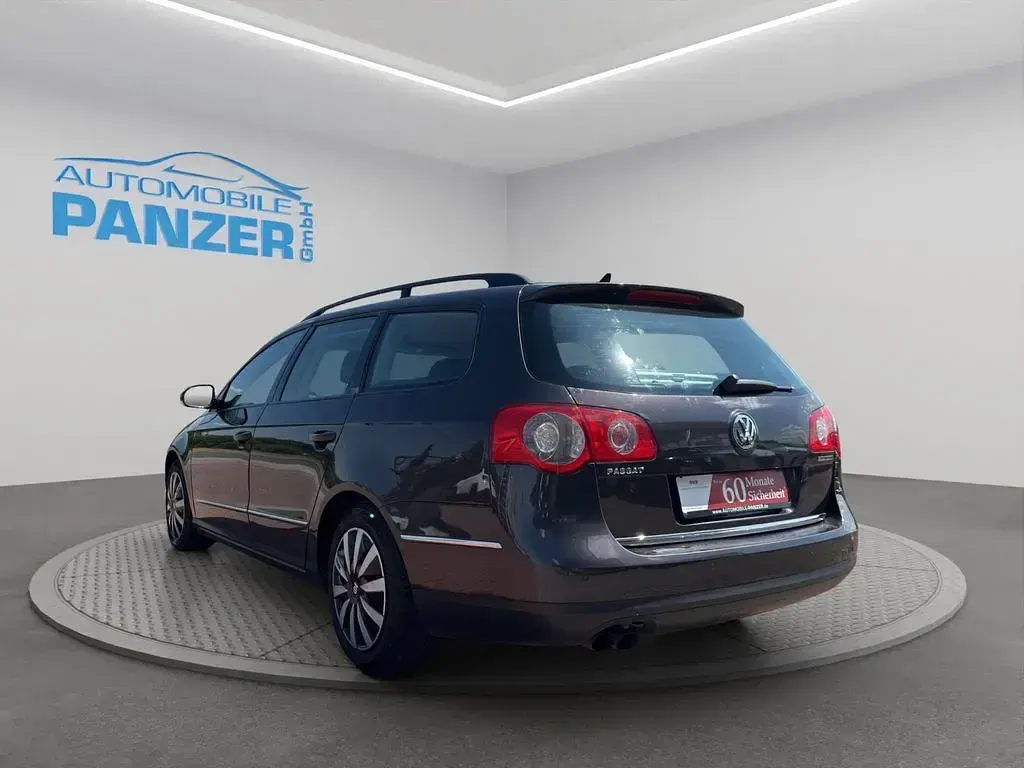 Gebraucht VW Passat Sportline 110 PS (80 kW) 2009 Limousine