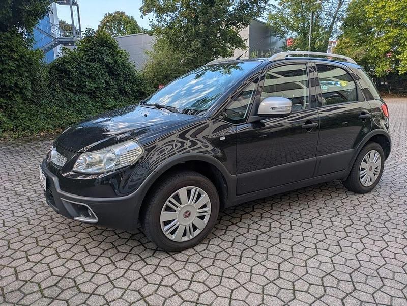 Schwarz Gebraucht 2012 Fiat Sedici Easy SUV | 3.300 € (Superpreis) - Bild 1/4