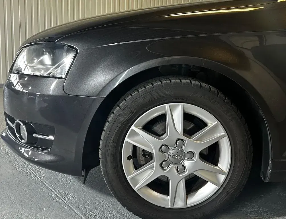 Brugt Audi A3 Attraction 105 HK (77 kW) 2013 Grå Sedan