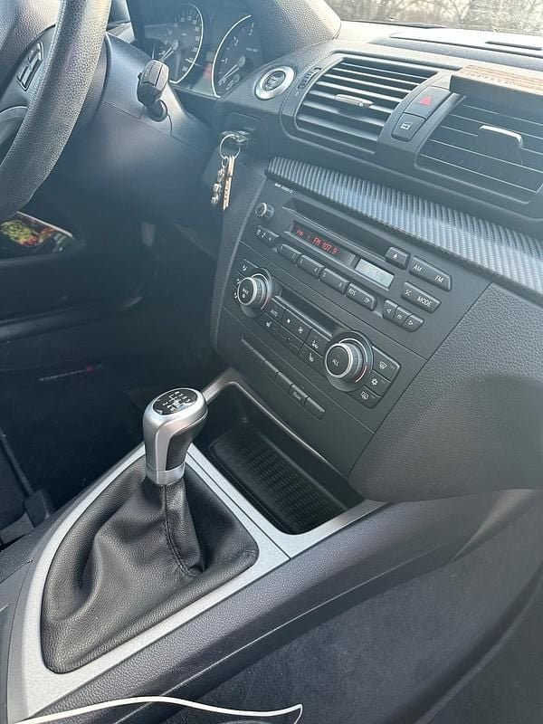 Gebraucht BMW 116 122 PS (89 kW) 2009 Silber Kleinwagen