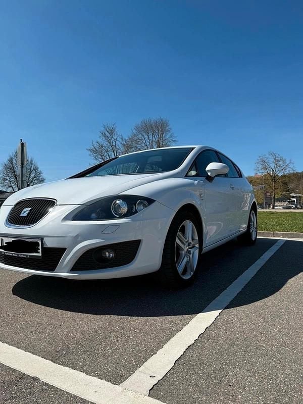 Gebraucht Seat Leon Ecomotive 105 PS (77 kW) 2012 Weiß Kleinwagen
