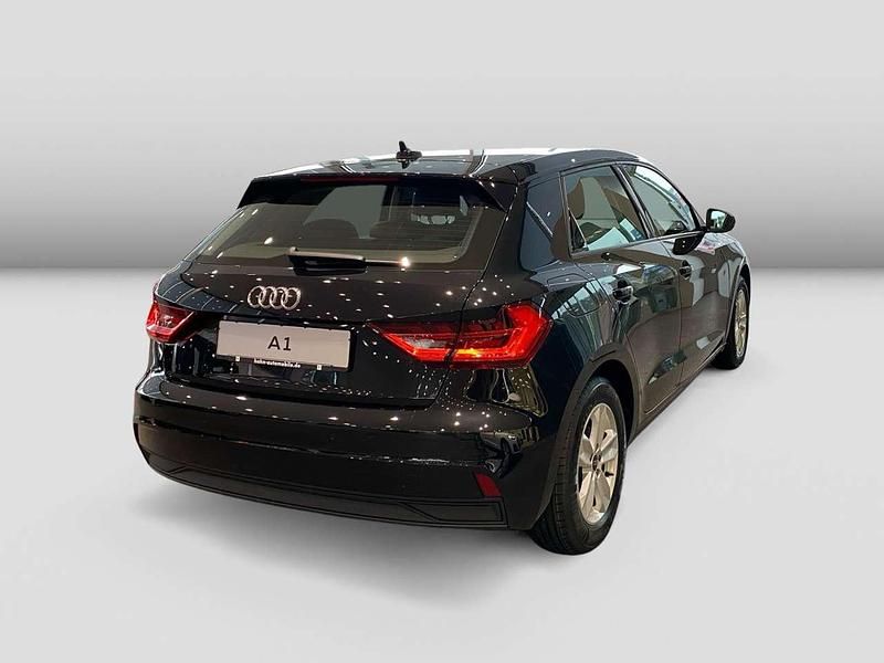 Gebraucht Audi A1 95 PS (69 kW) 2026 Mythosschwarz metallic SUV