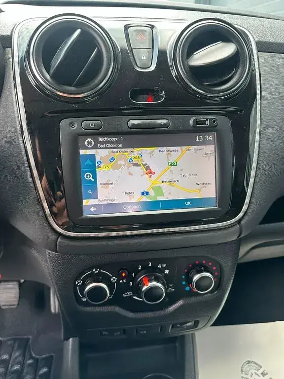 Gebraucht Dacia Dokker Stepway 116 PS (85 kW) 2018 Weiß Van / Kleinbus