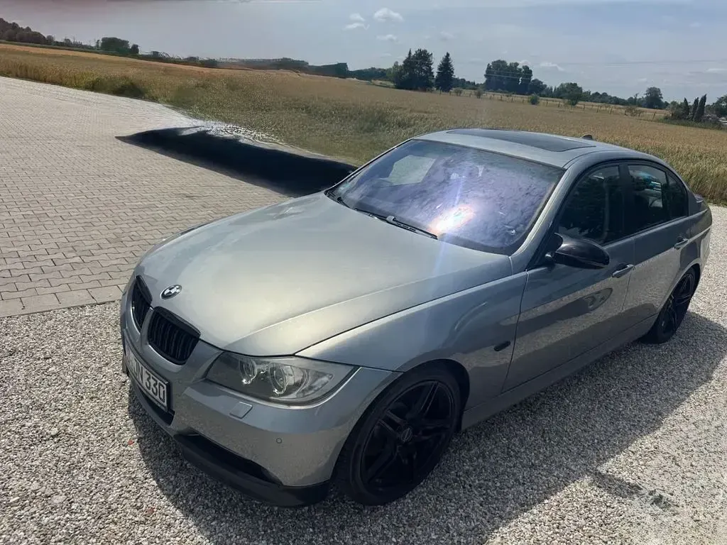 Gebraucht BMW 330 258 PS (189 kW) 2005 Silber Limousine