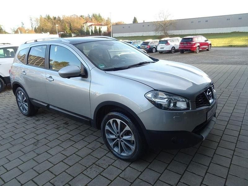 Gebraucht Nissan Qashqai Tekna 131 PS (96 kW) 2013 Silber SUV