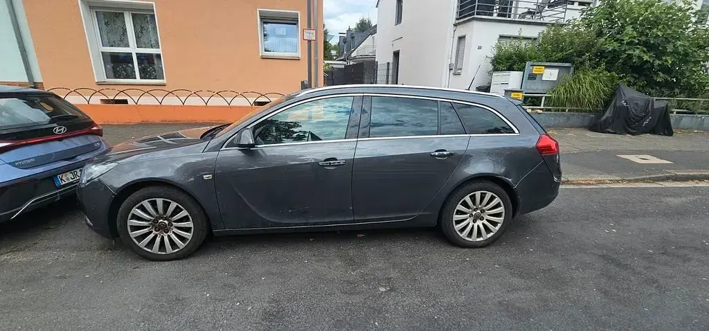 Gebraucht Opel Insignia 160 PS (117 kW) 2010 Grau Kombi