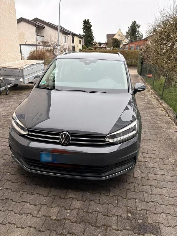 Gebraucht VW Touran Move 150 PS (110 kW) 2024 Grau Van / Kleinbus