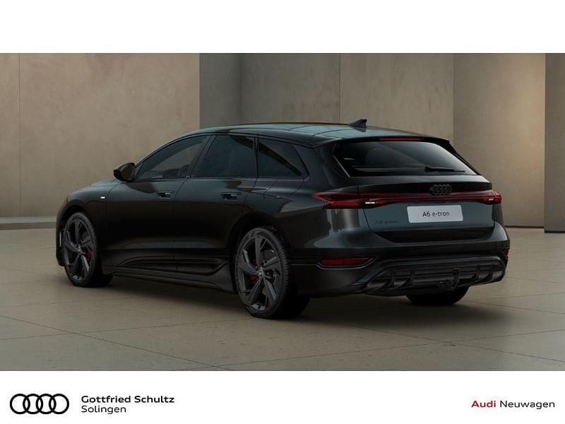 Nouă Audi A6 e-tron S-Line 277 kW (377 CP) 2026 Negru Break
