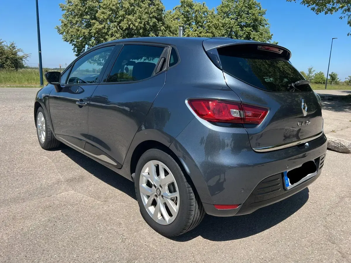 Gebraucht Renault Clio 90 PS (66 kW) 2019 Grau Kleinwagen