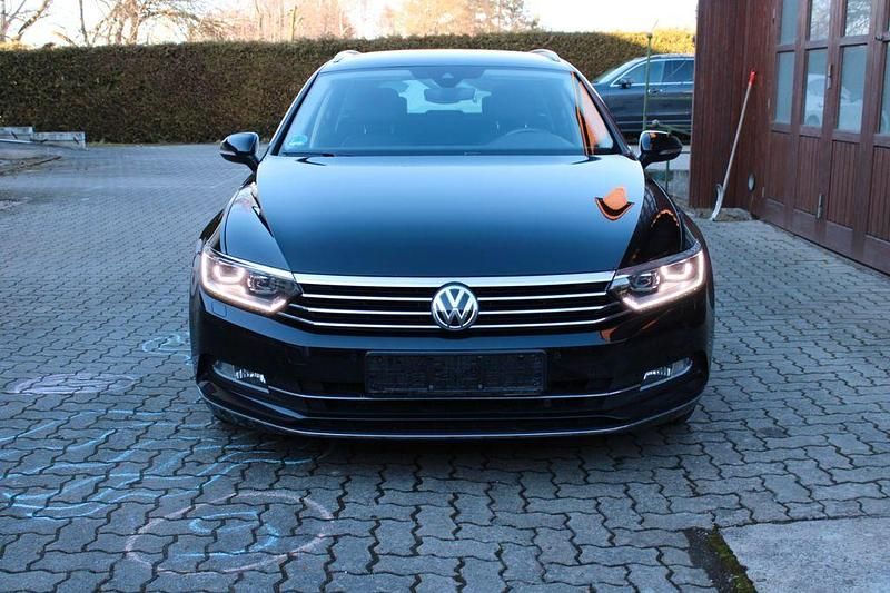 Gebraucht VW Passat Highline 190 PS (139 kW) 2019 Schwarz Kombi