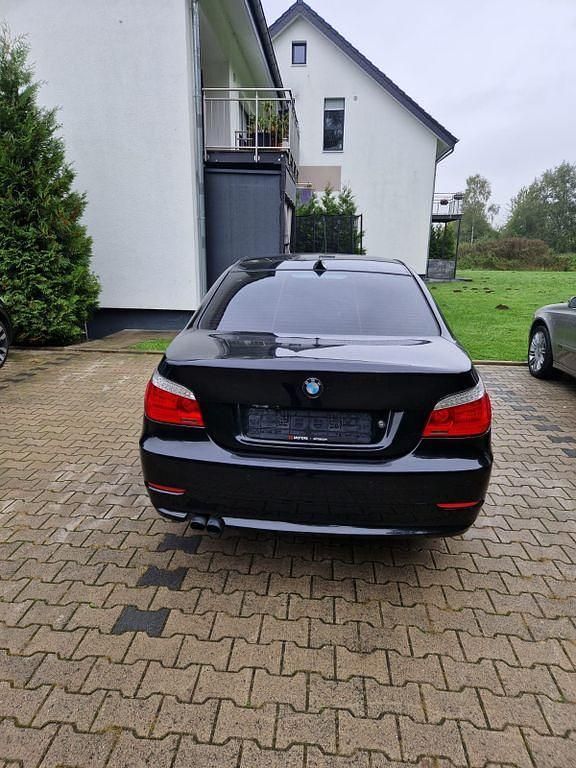Gebraucht BMW 530 272 PS (200 kW) 2009 Schwarz Limousine