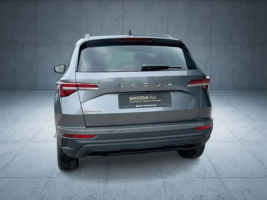 Gebraucht Skoda Karoq Tour 150 PS (110 kW) 2025 Graphitegrau metallic SUV