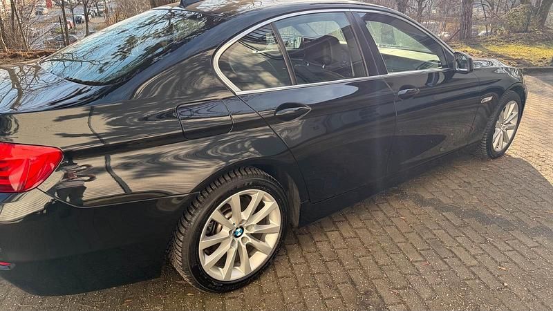Gebraucht BMW 525 218 PS (160 kW) 2012 Schwarz Limousine