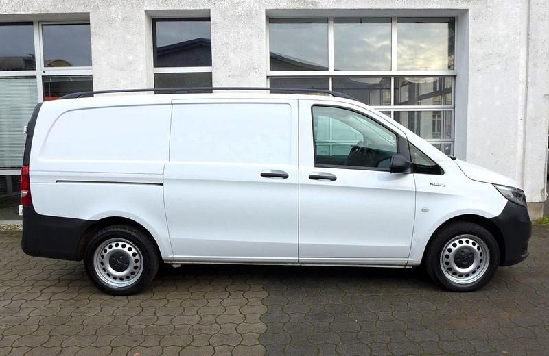 Gebraucht Mercedes e-Vito 85 kW (116 PS) 2019 Weiß Van / Kleinbus