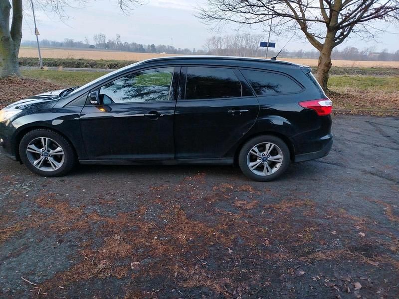 Gebraucht Ford Focus 2014 Schwarz Kombi