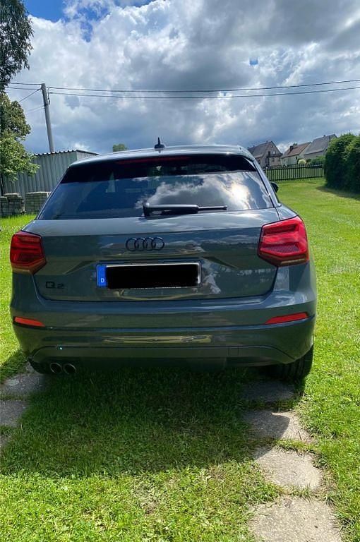 Gebraucht Audi Q2 Design 150 PS (110 kW) 2017 Grau SUV