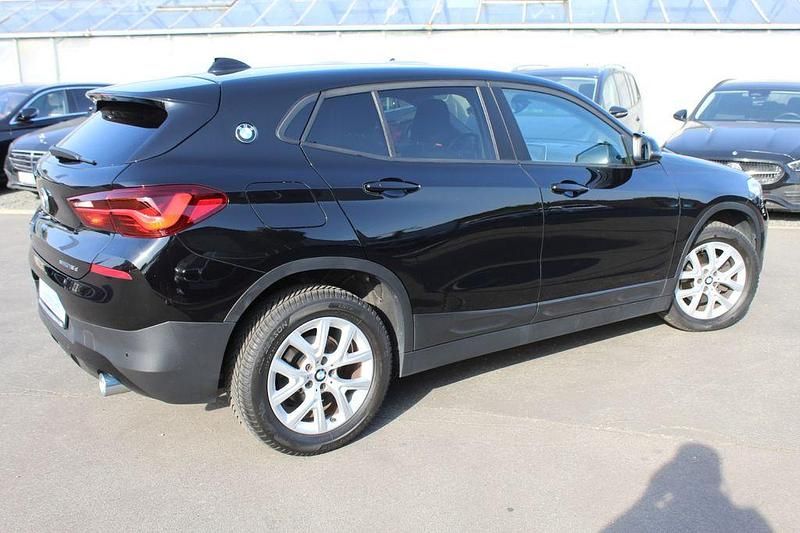 Gebraucht BMW X2 Advantage 150 PS (110 kW) 2021 Schwarz ii/bonnet fluid black SUV