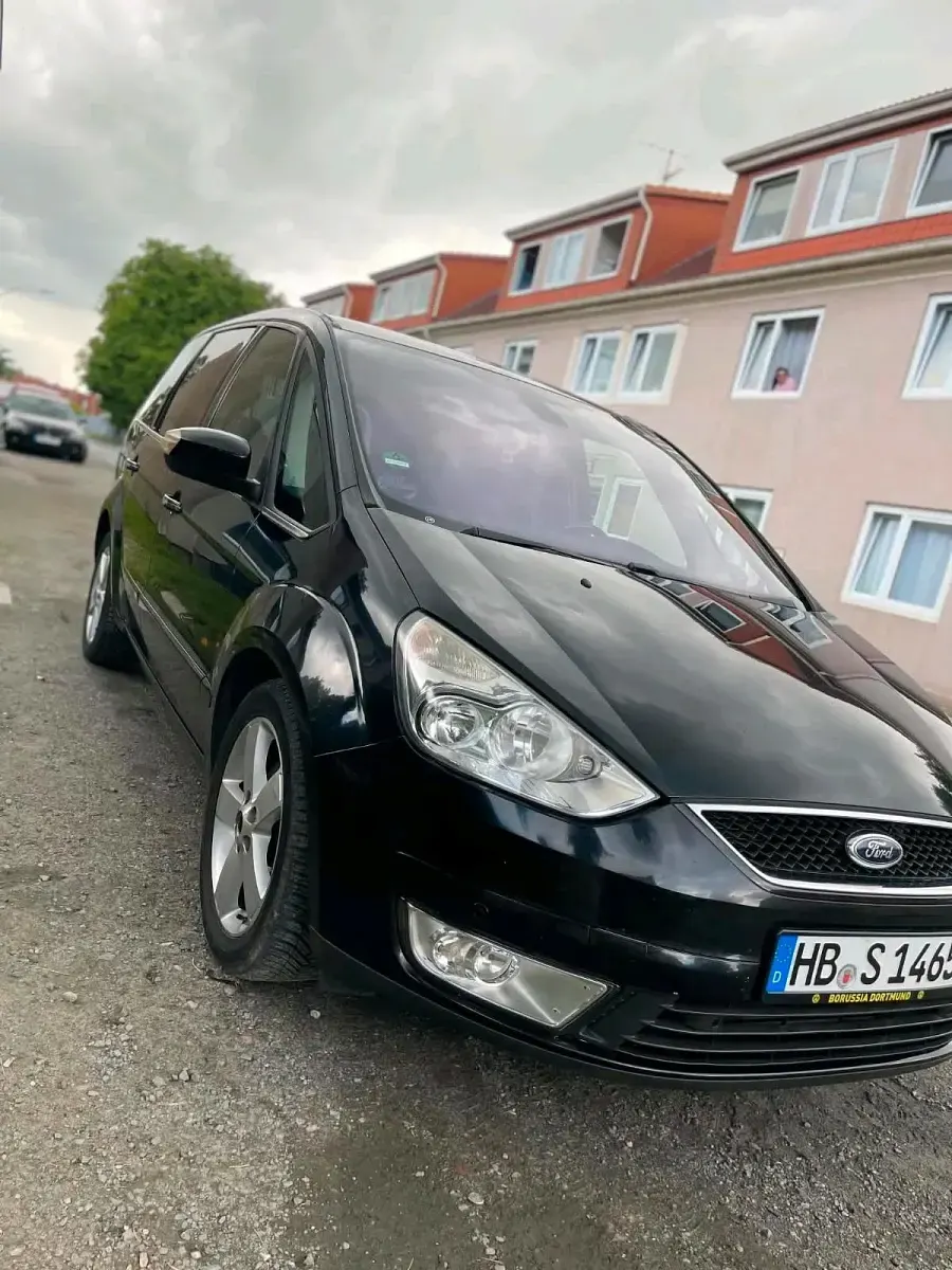 Gebraucht Ford Galaxy 140 PS (102 kW) 2009 Schwarz Van / Kleinbus