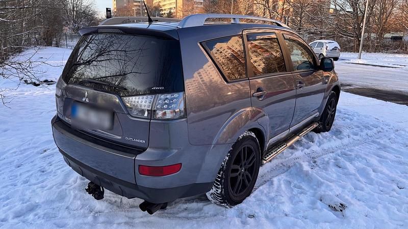 Gebraucht Mitsubishi Outlander 140 PS (102 kW) 2007 Grau SUV