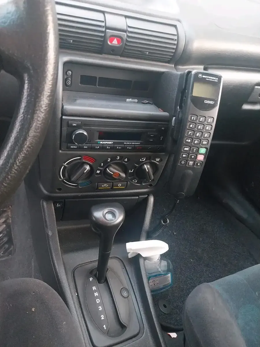 Gebraucht Opel Astra 101 PS (74 kW) 1995 Rot Limousine