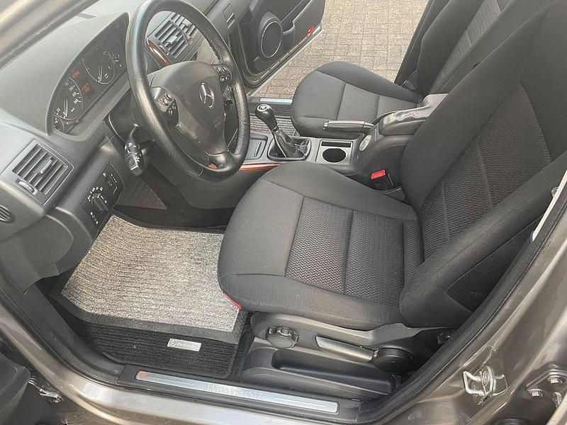 Gebraucht Mercedes A180 Classic 109 PS (80 kW) 2006 Grau Limousine