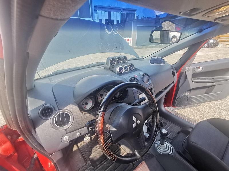 Gebraucht Mitsubishi Colt 150 PS (110 kW) 2007 Rot Kleinwagen