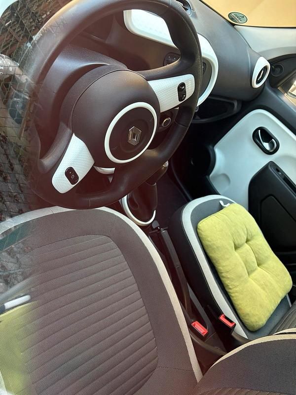 Gebraucht Renault Twingo 70 PS (51 kW) 2016 Weiß Kleinwagen