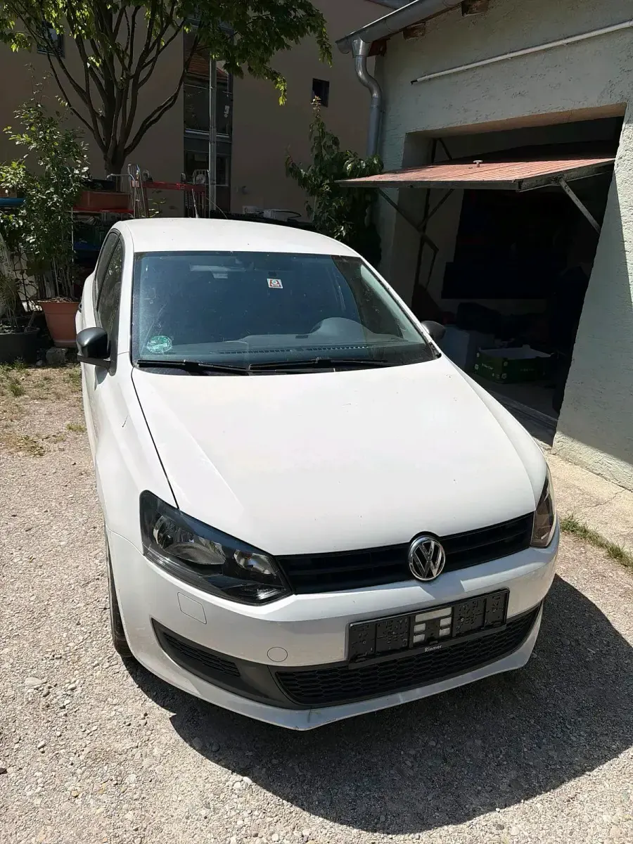 Gebraucht VW Polo 60 PS (44 kW) 2013 Weiß Kleinwagen