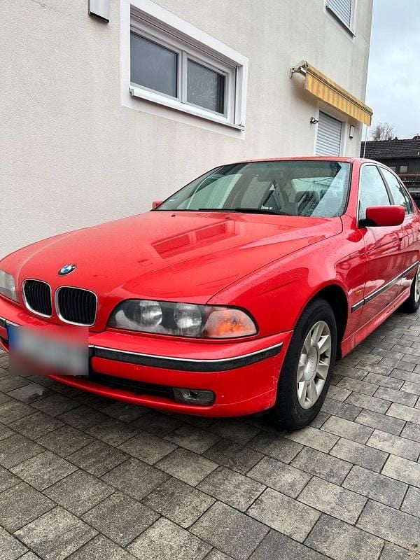 Gebraucht BMW 520 150 PS (110 kW) 1999 Rot Limousine