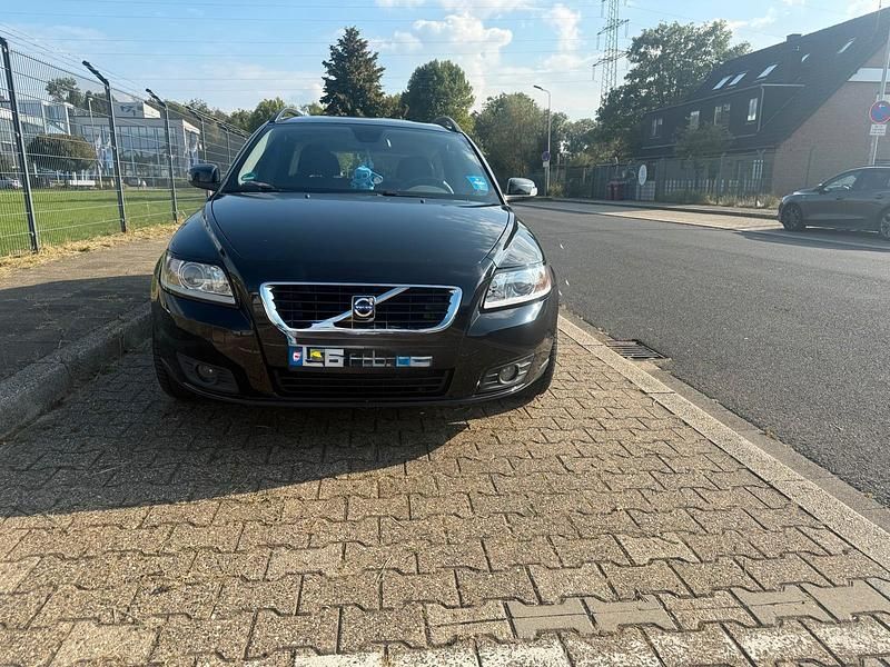 Schwarz Gebraucht 2009 Volvo V50 Kombi | 2.000 € (Guter Preis) - Bild 1/4
