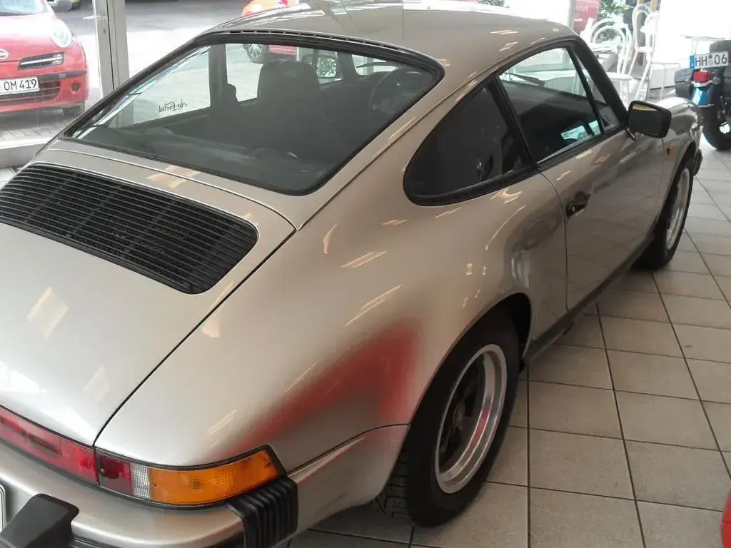 Gebraucht Porsche 911SC 204 PS (150 kW) 1982 Silber Coupé