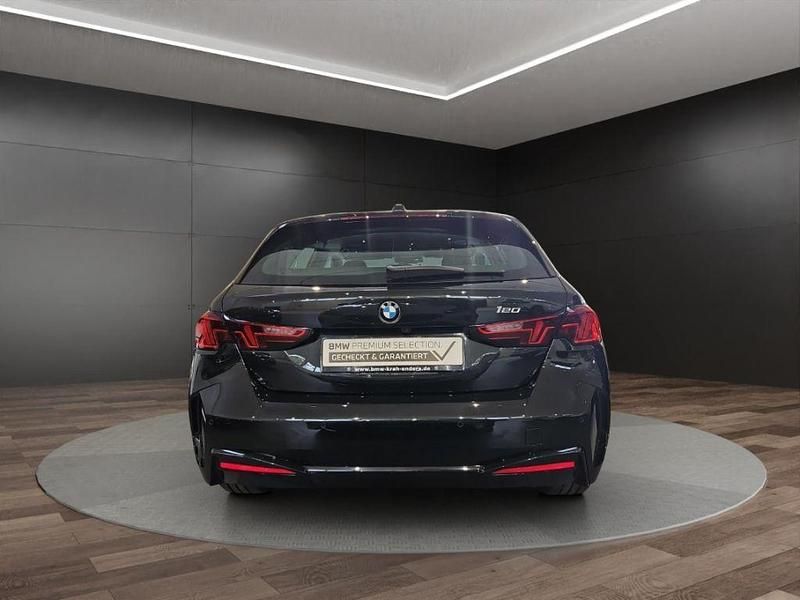 Gebraucht BMW 120 Performance 156 PS (114 kW) 2024 Schwarz Kleinwagen