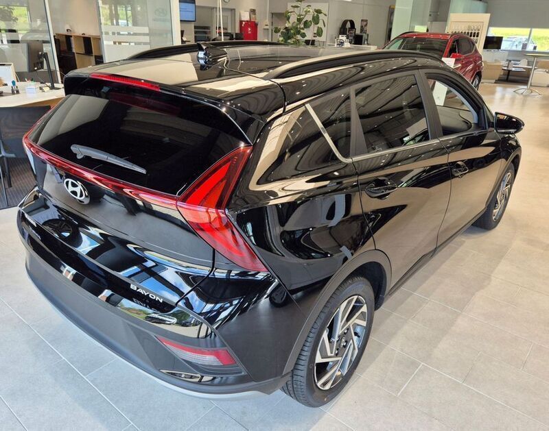 Schwarz Neu 2025 Hyundai Bayon Comfort SUV | 22.990 € (Guter Preis) - Bild 1/4