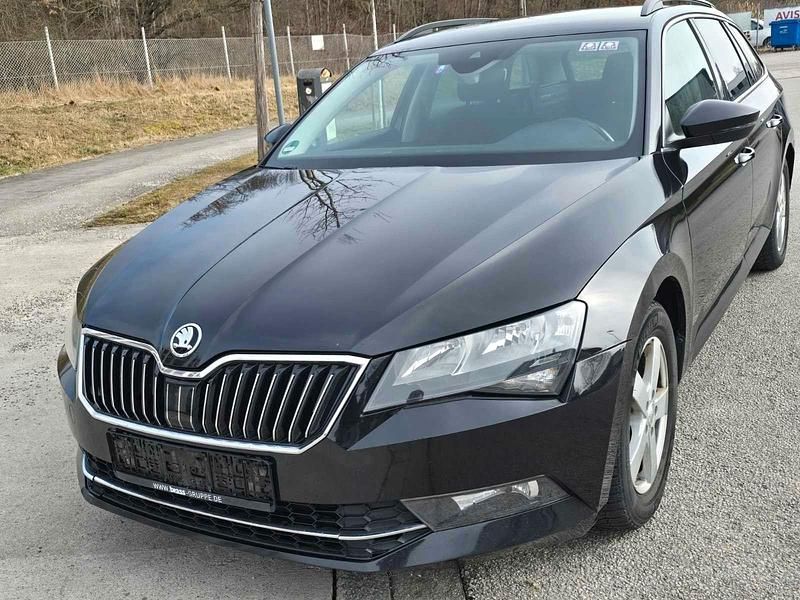 Gebraucht Skoda Superb Ambition 150 PS (110 kW) 2016 Schwarz Kombi