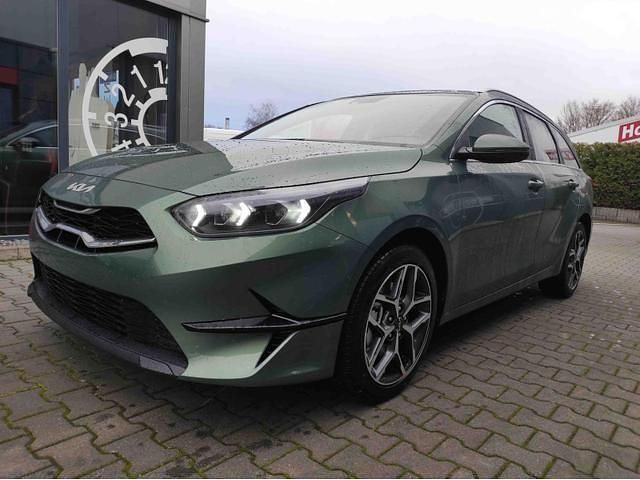 Experience green Neu 2025 Kia Ceed Sportswagon Kombi | 27.850 € (Fairer Preis) - Bild 1/1